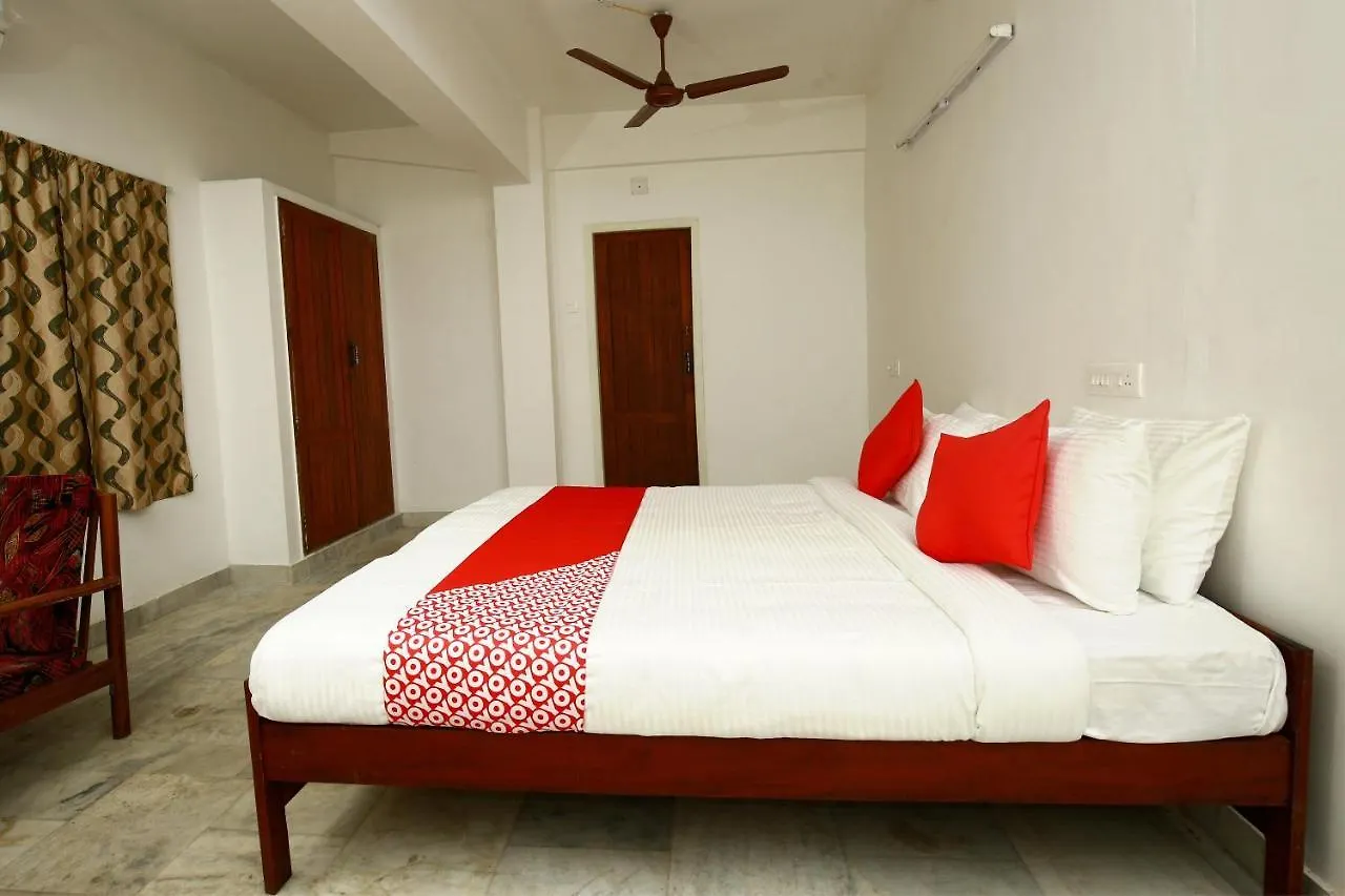 Oyo Flagship 41694 Hotel Safa Inn Thiruvananthapuram 3*,